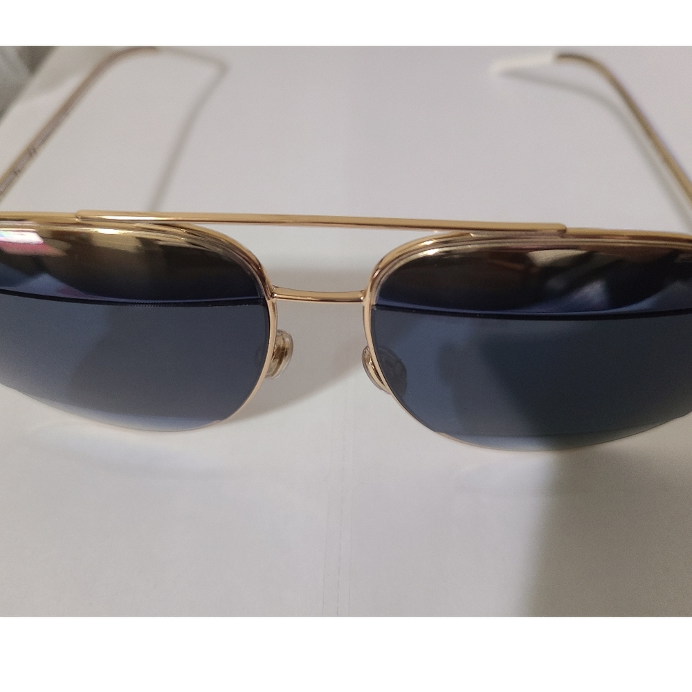 Authentic Unisex Christian Dior Sunglasses - Picture 5 of 6